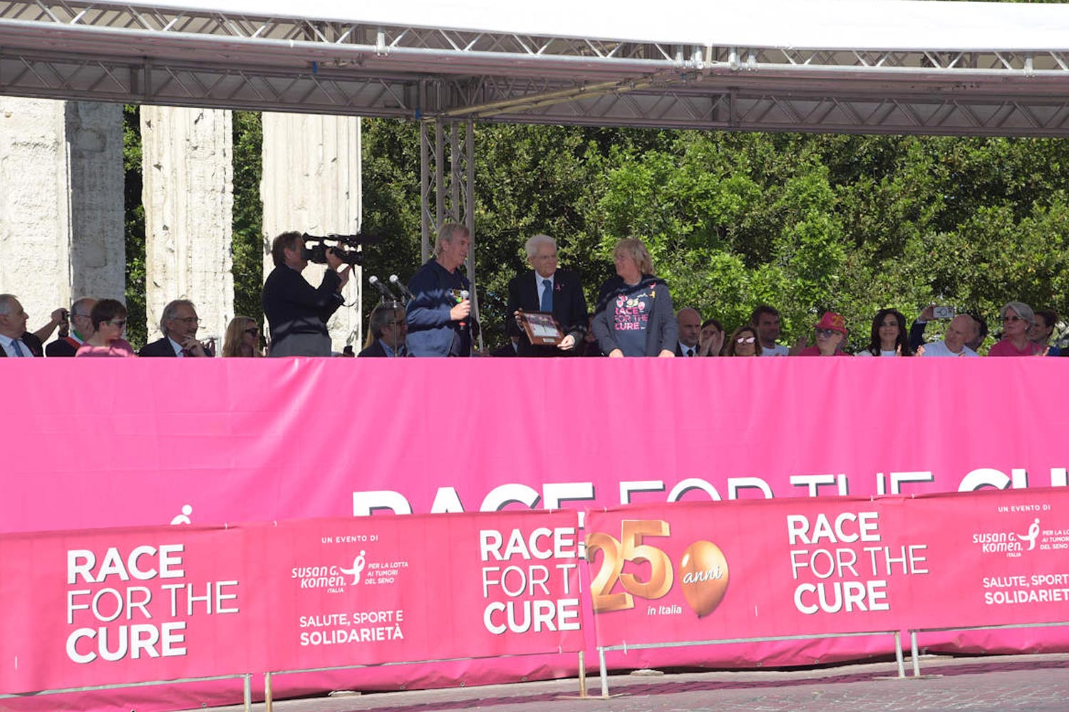Il presidente Mattarella alla Race for the Cure 2024